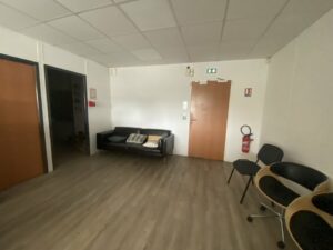 Location Bureaux à VERN SUR SEICHE de 250m² - Réf. n°4564 - PHOTO9_4564_1743427618.jpg