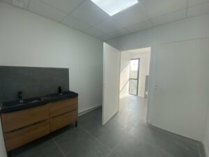 Location Bureaux à Noyal-Chatillon-sur-Seiche de 145m² - Réf. n°4648 - PHOTO9_4648_1753262048.jpg