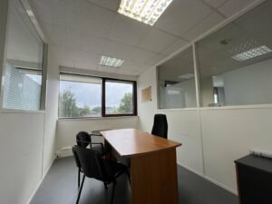 Vente Bureaux à Rennes de 103m² - Réf. n°4655 - PHOTO9_4655_1756217283.jpg