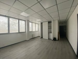 Vente Bureaux à Chantepie de 48m² - Réf. n°4547 - PHOTO5_4547_1742207252.jpg