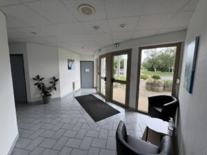 Location Bureaux à Montgermont de 350m² - Réf. n°4834 - PHOTO5_4834_1779800753.jpg