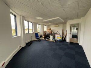 Vente Bureaux à Cesson-Sévigné de 200m² - Réf. n°4818 - PHOTO6_4818_1776954091.jpg