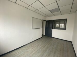 Vente Bureaux à Chantepie de 48m² - Réf. n°4547 - PHOTO7_4547_1742207252.jpg