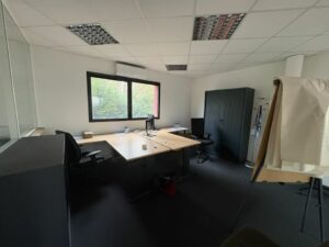 Vente Bureaux à Cesson-Sévigné de 326m² - Réf. n°3372 - PHOTO10_3372_1733908431.jpg
