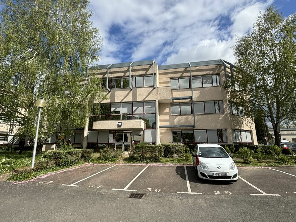 Vente Bureaux à Rennes de 55m² - Réf. n°1519 - PHOTO1_1519_1783426870.jpg