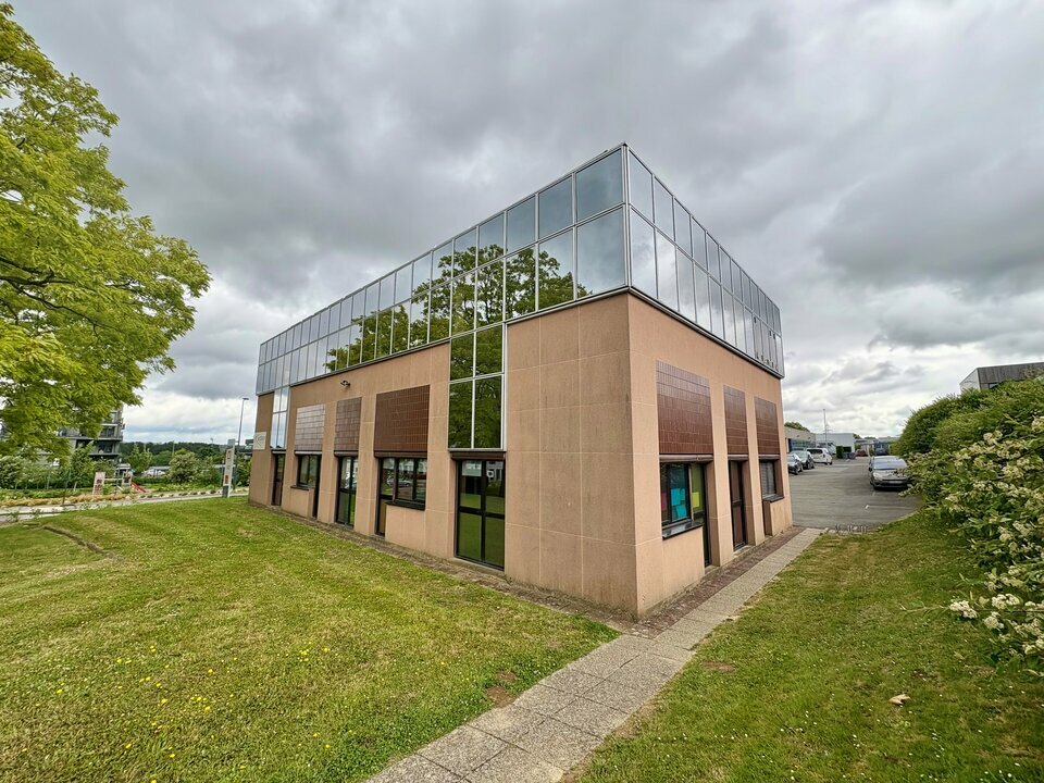 Location Bureaux à Cesson-Sévigné de 177m² - Réf. n°2954 - PHOTO1_2954_1749550619.jpg