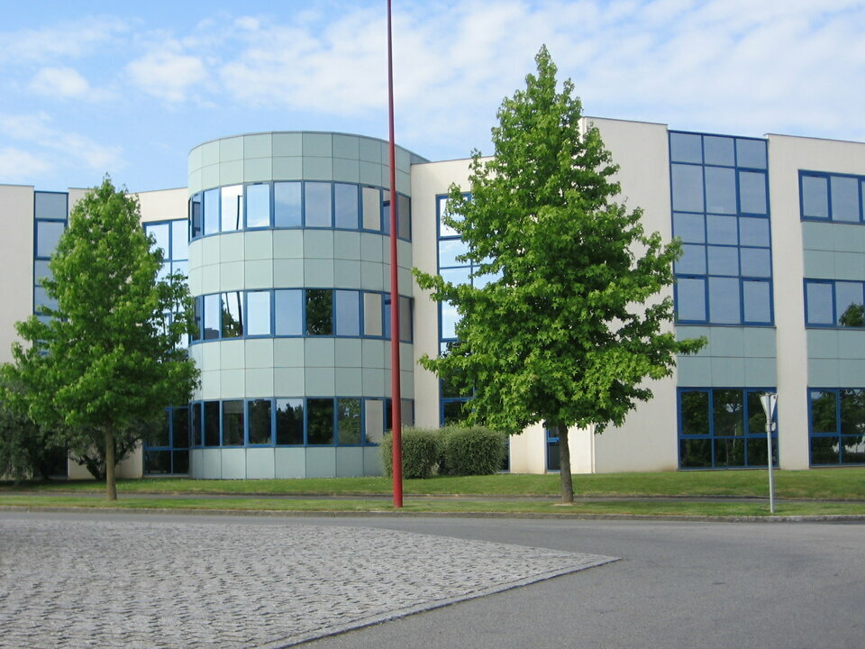 Location Bureaux à SAINT GREGOIRE de 400m² - Réf. n°3177 - PHOTO1_3177_1728314628.jpg
