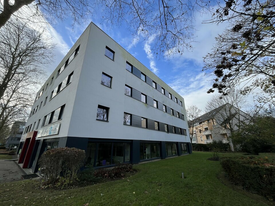 Location Bureaux à Rennes de 248m² - Réf. n°3252 - PHOTO1_3252_1763991270.jpg