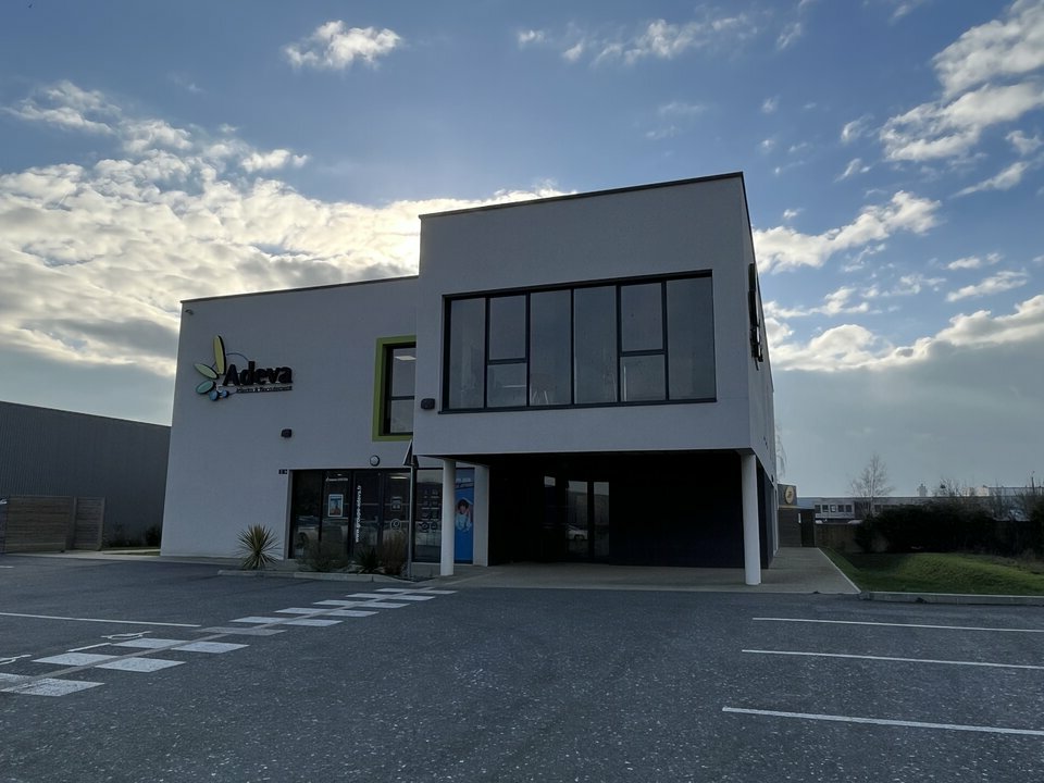 Location Bureaux à Rennes de 69m² - Réf. n°3306 - PHOTO1_3306_1737471149.jpg