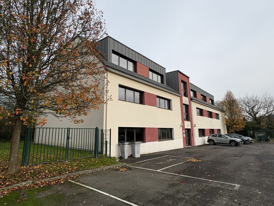 Vente Bureaux à Cesson-Sévigné de 326m² - Réf. n°3372 - PHOTO1_3372_1733908239.jpg