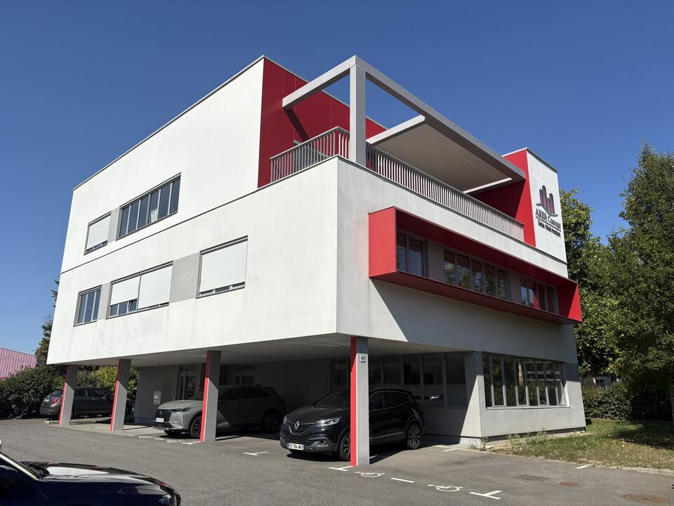 Location Bureaux à Le Rheu de 64m² - Réf. n°3887 - PHOTO1_3887_1756390295.jpg