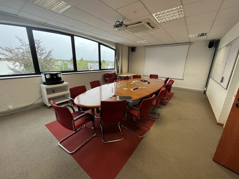 Vente Bureaux à SAINT GREGOIRE de 1500m² - Réf. n°3918 - PHOTO1_3918_1701696014.jpg