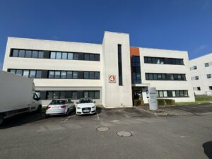 Vente Bureaux à SAINT GREGOIRE de 344m² - Réf. n°4329 - PHOTO1_4329_1714470222.jpg