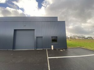 Vente Entrepôt – Local d&rsquo;activité à LA BOUEXIERE de 250m² - Réf. n°4614 - PHOTO1_4614_1776437818.jpg