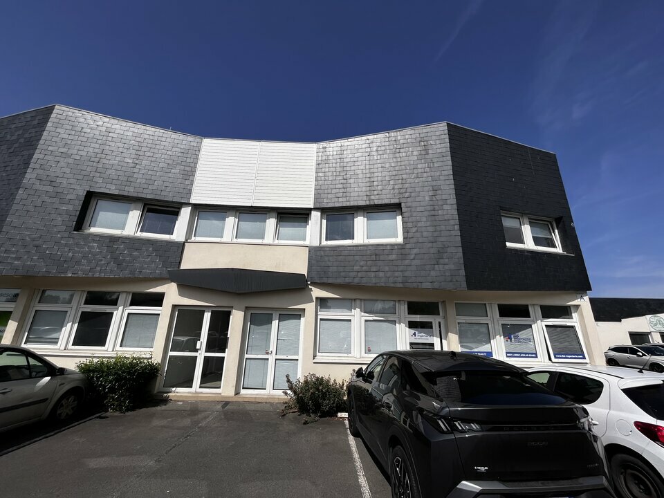 Location Bureaux à Cesson-Sévigné de 403m² - Réf. n°4637 - PHOTO1_4637_1751550656.jpg