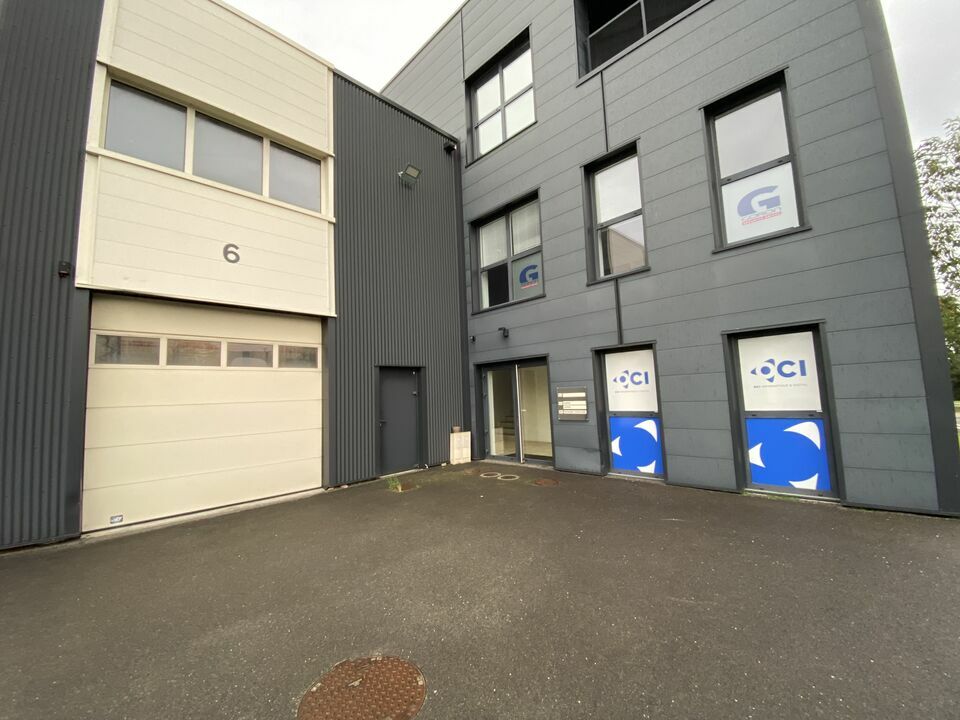 Location Entrepôt – Local d&rsquo;activité à Noyal-Chatillon-sur-Seiche de 335.48m² - Réf. n°4683 - PHOTO1_4683_1759742613.jpg