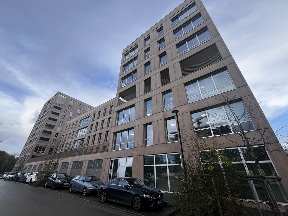 Vente Bureaux à SAINT JACQUES DE LA LANDE de 275m² - Réf. n°4713 - PHOTO1_4713_1764077842.jpg