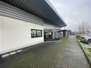 Location Local commercial à Cesson-Sévigné de 295m² - Réf. n°4727 - PHOTO1_4727_1765795321.jpg