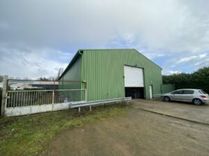 Vente Entrepôt – Local d&rsquo;activité à Betton de 450m² - Réf. n°4744 - PHOTO1_4744_1768326378.jpg