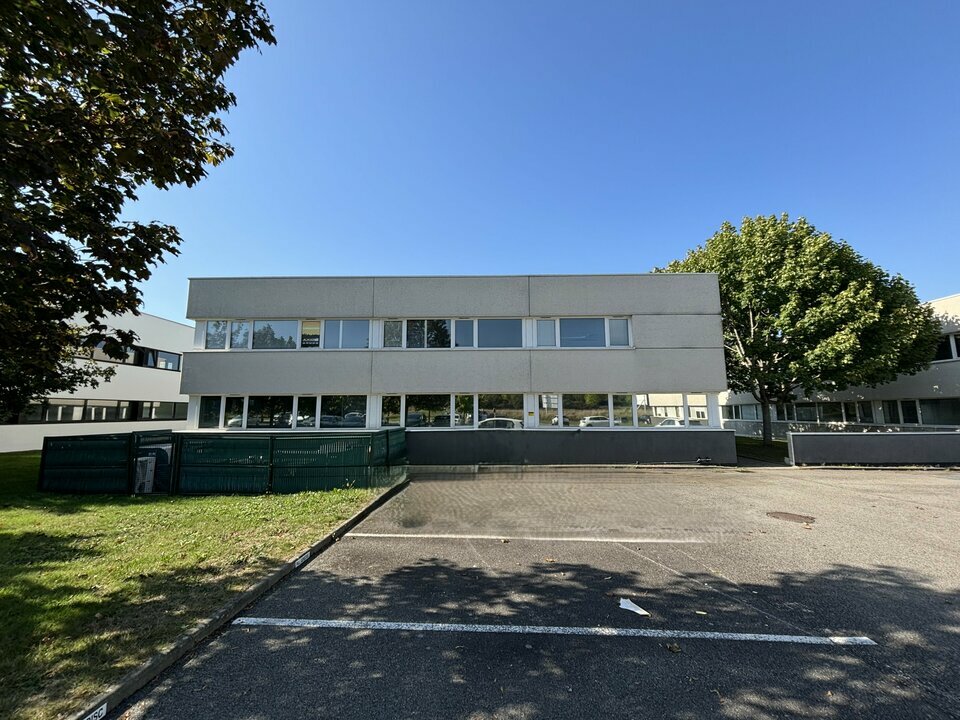 Location Bureaux à Bruz de 75m² - Réf. n°4773 - PHOTO1_4773_1770632193.jpg