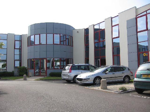 Vente Bureaux à SAINT GREGOIRE de 115m² - Réf. n°4775 - PHOTO1_4775_1770720958.jpg