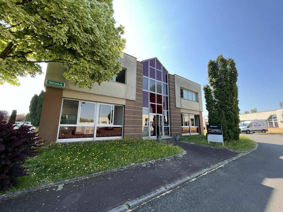 Location Bureaux à Chantepie de 95m² - Réf. n°4781 - PHOTO1_4781_1771402702.jpg