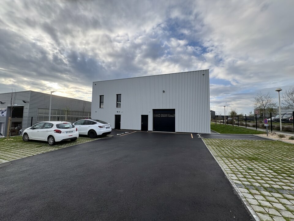 Location Entrepôt – Local d&rsquo;activité à Guichen de 230m² - Réf. n°4808 - PHOTO1_4808_1774876581.jpg