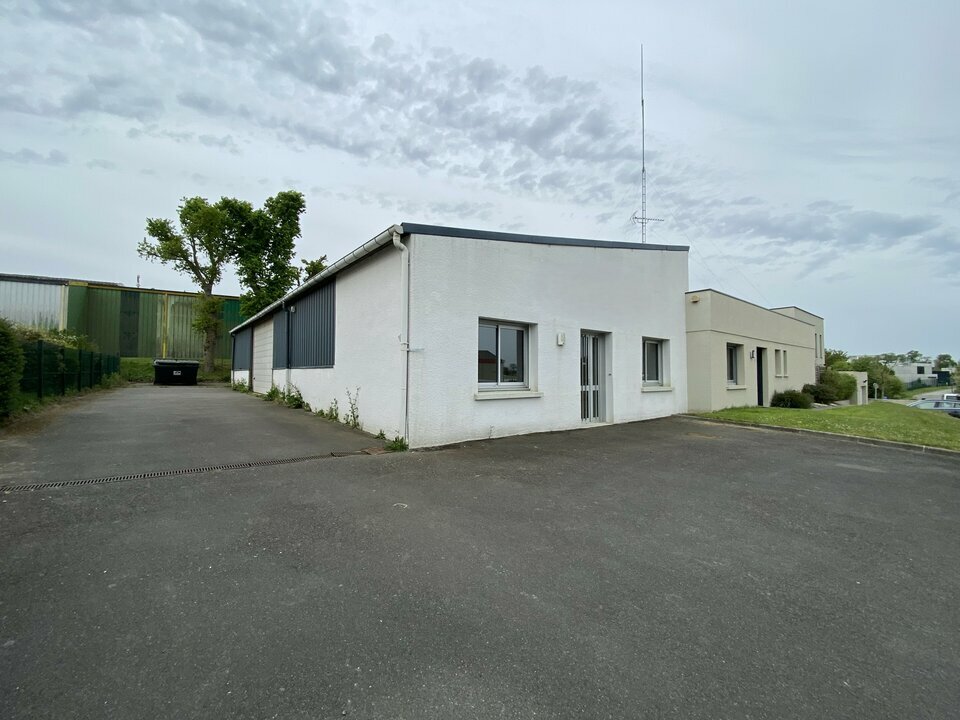 Location Entrepôt – Local d&rsquo;activité à Noyal-sur-Vilaine de 185m² - Réf. n°4822 - PHOTO1_4822_1777387326.jpg