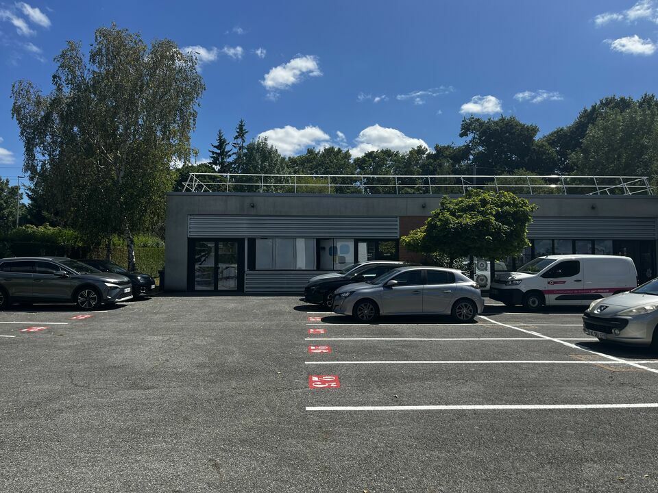 Location Bureaux à Cesson-Sévigné de 200m² - Réf. n°4864 - PHOTO1_4864_1783437219.jpg