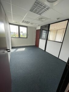 Vente Bureaux à SAINT GREGOIRE de 310m² - Réf. n°3691 - PHOTO2_3691_1697612804.jpg