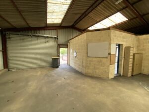 Location Entrepôt – Local d&rsquo;activité à Chantepie de 200m² - Réf. n°4850 - PHOTO2_4850_1782130286.jpg