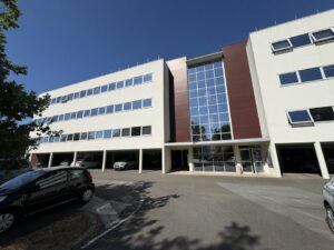 Vente Bureaux à Bruz de 323m² - Réf. n°1142 - PHOTO3_1142_1756463553.jpg