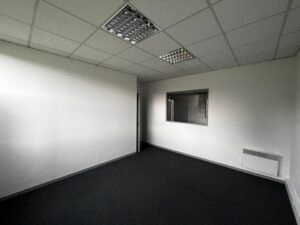 Location Bureaux à SAINT GREGOIRE de 77m² - Réf. n°2230 - PHOTO3_2230_1739779610.jpg