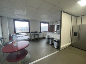 Location Bureaux à Chantepie de 117m² - Réf. n°3158 - PHOTO3_3158_1739782557.jpg