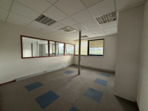 Vente Bureaux à SAINT GREGOIRE de 2961m² - Réf. n°3832 - PHOTO3_3832_1702308297.jpg