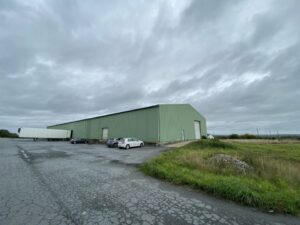 Vente Entrepôt – Local d&rsquo;activité à RETIERS de 5750m² - Réf. n°4665 - PHOTO3_4665_1757931411.jpg