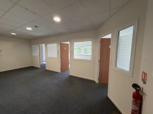 Location Bureaux à Bruz de 104m² - Réf. n°4675 - PHOTO3_4675_1758724312.jpg