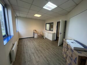 Vente Bureaux à SAINT GREGOIRE de 115m² - Réf. n°4775 - PHOTO3_4775_1770720958.jpg