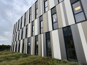 Vente Bureaux à THORIGNE FOUILLARD de 113m² - Réf. n°4847 - PHOTO3_4847_1781704046.jpg