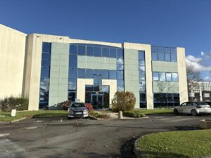 Vente Bureaux à SAINT GREGOIRE de 367m² - Réf. n°544 - PHOTO3_544_1763022343.jpg