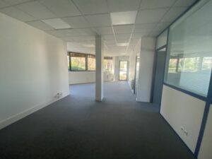 Location Bureaux à Chantepie de 130m² - Réf. n°1562 - PHOTO4_1562_1744180590.jpg