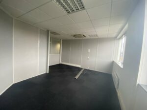 Location Bureaux à SAINT GREGOIRE de 150m² - Réf. n°1641 - PHOTO4_1641_1739433330.jpg