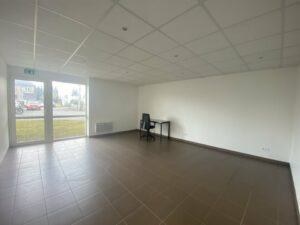 Location Bureaux à Le Rheu de 90m² - Réf. n°1738 - PHOTO4_1738_1768815572.jpg