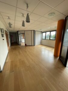 Vente Bureaux à SAINT GREGOIRE de 310m² - Réf. n°3691 - PHOTO4_3691_1697612805.jpg