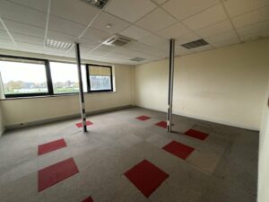 Vente Bureaux à SAINT GREGOIRE de 2961m² - Réf. n°3832 - PHOTO4_3832_1702308298.jpg