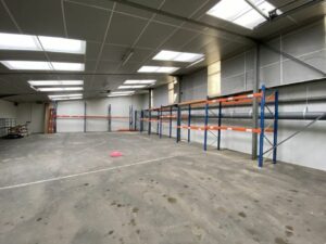 Location Entrepôt – Local d&rsquo;activité à La Mézière de 300m² - Réf. n°4541 - PHOTO4_4541_1741777504.jpg