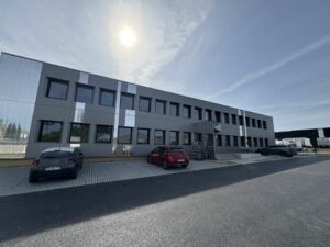 Location Bureaux à Le Rheu de 148m² - Réf. n°4584 - PHOTO4_4584_1745827223.jpg