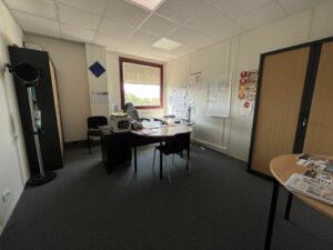 Location Bureaux à Chantepie de 120m² - Réf. n°4625 - PHOTO4_4625_1750686644.jpg