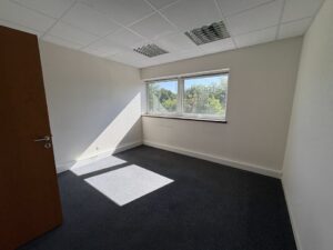 Location Bureaux à Bruz de 104m² - Réf. n°4675 - PHOTO4_4675_1758724312.jpg