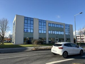 Vente Bureaux à SAINT GREGOIRE de 367m² - Réf. n°544 - PHOTO4_544_1763022344.jpg